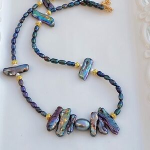 N50-Handmade Peacock Keshi Pearls And Baby Pearl Necklace